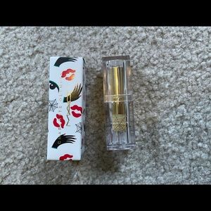 BNIB MAC Charlotte Olympia “Retro Rouge”